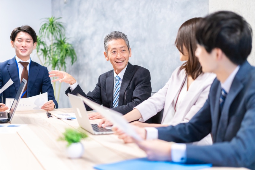 風通しの良い職場の作り方5ステップ｜最初は聞く姿勢の改善が重要な理由