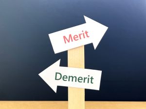 CRM（顧客管理）システム導入のメリット・デメリットは？